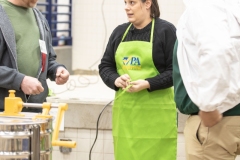12 de enero de 2023: La senadora Amanda Cappelletti asiste al Farm Show 2023