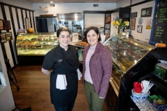 September 26, 2022: Senator Amanda Cappelletti Tours Aux Petits Delices, a bakery in Wayne, PA.