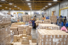 January 28, 2021: Senator Cappelletti visits and tours Crazy Aaron’s Puttyworld .