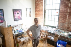 January 28, 2021: Senator Cappelletti visits and tours Crazy Aaron’s Puttyworld .