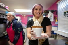 February 21, 2023: Senator Amanda Cappelletti visits Frosty Falls Ice Cream