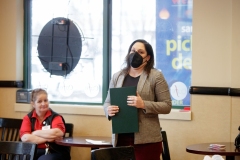 February 22, 2022: Senator Amanda Cappelletti visited and presented a citation to the employees at Weis Markets in Conshohocken, where her mom is the store manager, for Supermarket Employee Appreciation Day! Thank you to our grocery store workers across the district for the work you do everyday for our community.