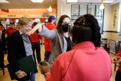 February 22, 2022: Senator Amanda Cappelletti visited and presented a citation to the employees at Weis Markets in Conshohocken, where her mom is the store manager, for Supermarket Employee Appreciation Day! Thank you to our grocery store workers across the district for the work you do everyday for our community.