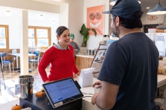 November 13, 2024: Senator Amanda Cappelletti Visits Kismet Bagels.