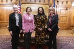 January 26, 2024: Sens. Cappelletti and Schwank, in conjunction with the Women’s Health Caucus, today hosted Alexis McGill Johnson, President and CEO of Planned Parenthood along with regional Planned Parenthood officials and advocates for a visit to the Capitol and a discussion of legislative priorities for women’s health in Pennsylvania.  The group was joined by Gov. Josh Shapiro and Dr. Valerie Arkoosh, secretary of the PA Department of Human Services.