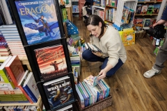 Spotlight in the 17th - Mavey Books