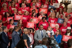 October 4, 2023: Senator Amanda Cappelletti joined colleagues and Moms Demand Action Executive Director Angela Ferrell-Zabala and Over 100 Gun Safety Advocates at Statehouse to Call for Action on Gun Safety During Annual Advocacy Day.