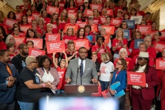 October 4, 2023: Senator Amanda Cappelletti joined colleagues and Moms Demand Action Executive Director Angela Ferrell-Zabala and Over 100 Gun Safety Advocates at Statehouse to Call for Action on Gun Safety During Annual Advocacy Day.