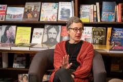 October 4, 2022: Senator Amanda Cappelletti visits the Narberth Bookshop