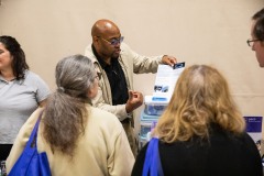 October 17, 2022: Senator Cappelletti hosts Annual Senior Fair.