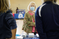 October 6, 2021: Senator  Cappelletti hosts first annual Senior Fair.