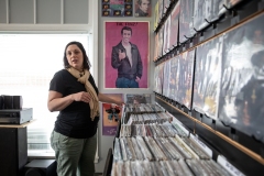 February 21, 2023: Senator Amanda Cappelletti visits Vinyl Closet Records.