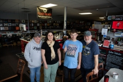 February 21, 2023: Senator Amanda Cappelletti visits Vinyl Closet Records.