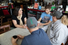 February 21, 2023: Senator Amanda Cappelletti visits Vinyl Closet Records.