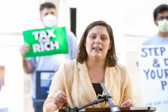 August 26, 2021: Senators Cappelletti and Kearney  held a rally in front of the Delaware County Courthouse in Media with We the People and  For Our Future to call for release of idled American Rescue Plan Funds to help the vulnerable and rebuild the economy.