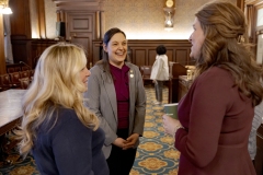 March 25, 2025: Senator Cappelletti and Representative Klunk joined Women in Government to host a bipartisan breakfast for female legislators in Harrisburg. Women in Government brings together state legislators and diverse stakeholder experts to elevate and support the impactful work of women legislators.