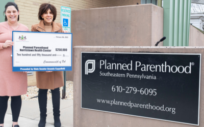 La senadora Amanda Cappelletti entrega una subvención de 250.000 dólares al centro de salud de Planned Parenthood Norristown